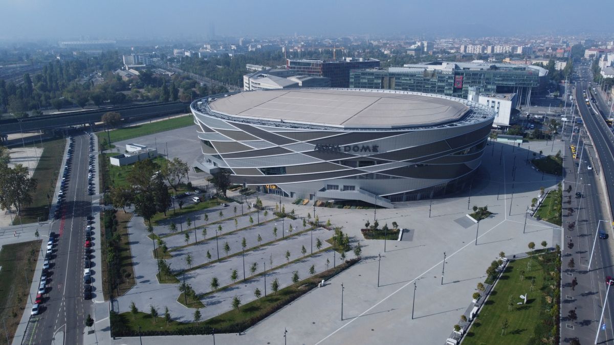 În timp ce Bucureștiul încă tânjește la Polivalentă și patinoar, la Budapesta sunt investiții de aproape un miliard! Ce au surprins reporterii GSP