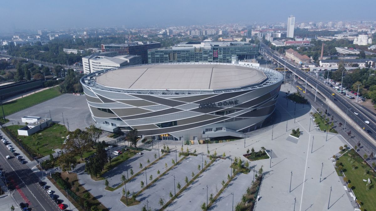 În timp ce Bucureștiul încă tânjește la Polivalentă și patinoar, la Budapesta sunt investiții de aproape un miliard! Ce au surprins reporterii GSP