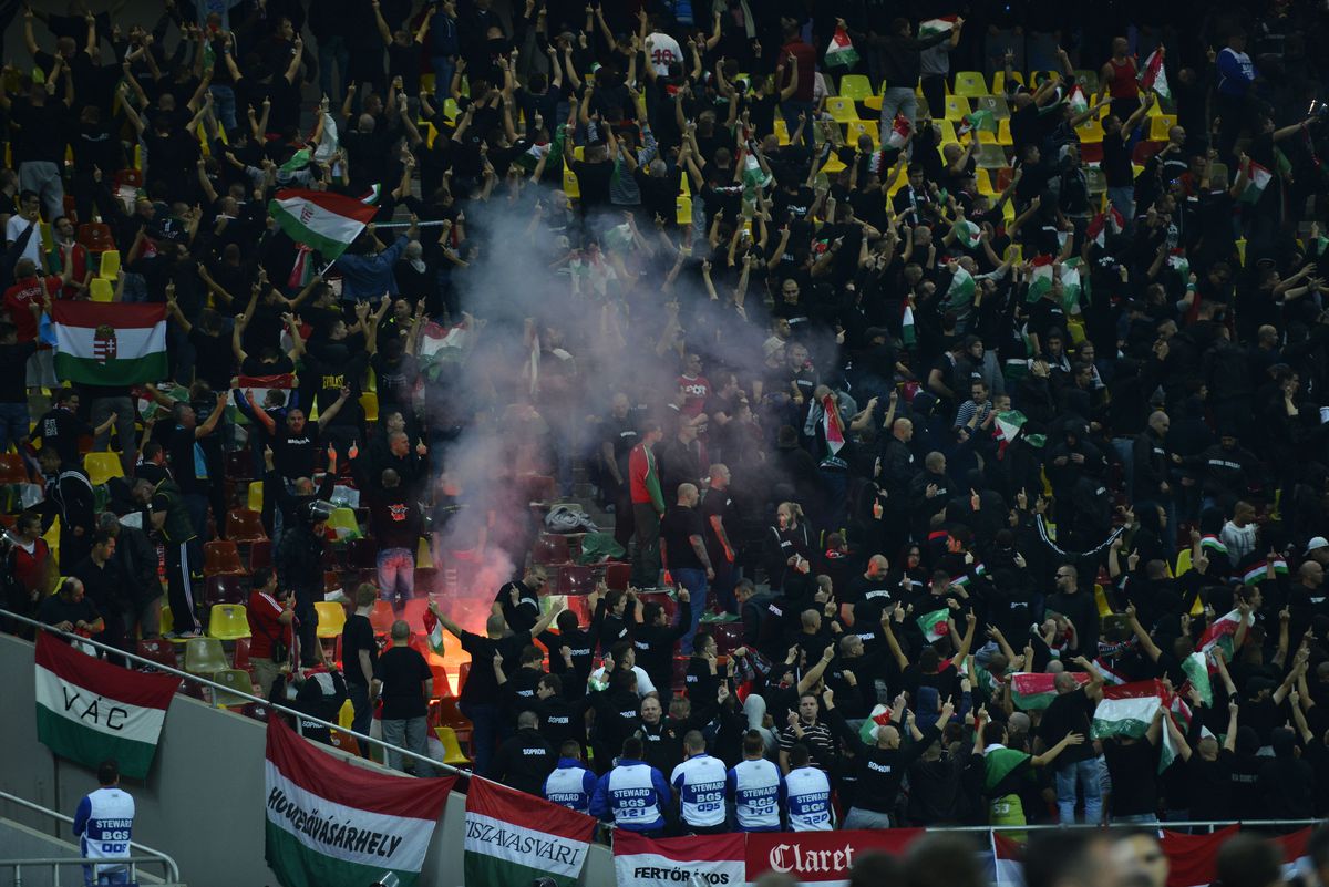 Telescopice peste față, bastoane, cagule, torțe și pumni » 9 ani de cel mai VIOLENT meci găzduit vreodată în România