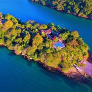 Ilha do Japao, situată la Angra dos Reis în statul Rio de Janeiro, cumpărată de Neymar / Foto: costaverdeprime.com/property