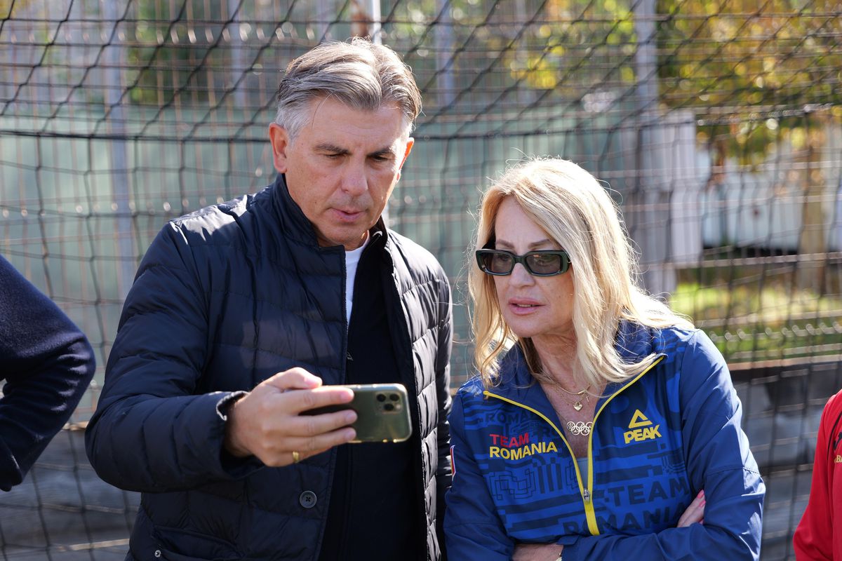 Imagini de aur la Complexul Sportiv Dinamo » Nadia Comăneci și David Popovici, față în față pentru viitorul sportului românesc: „Așa a făcut și Halep!”