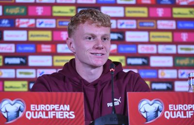 Un fotbalist austriac a fost surprins de o informație primită înaintea meciului cu România: „Aaa, nu sunt frați?!”