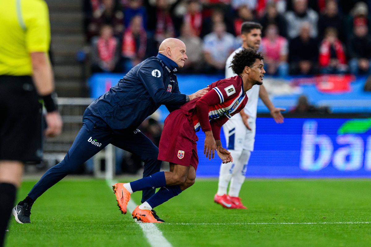 Incidente în afara stadionului, recital Haaland pe gazon la Norvegia - Israel