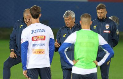 Situație curioasă la națională » Mircea Lucescu abia l-a anunțat indisponibil, însă doctorii și tatăl jucătorului îl contrazic!