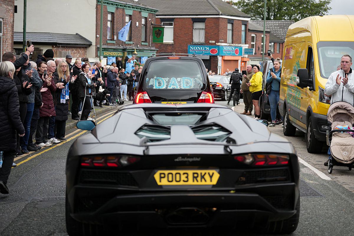 Cortegiul funerar al lui Ricky Hatton