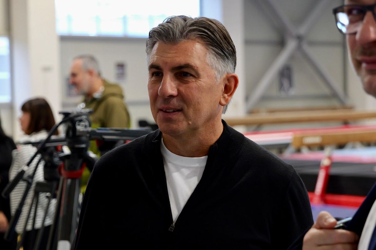 Imagini de aur la Complexul Sportiv Dinamo » Nadia Comăneci și David Popovici, față în față pentru viitorul sportului românesc: „Așa a făcut și Halep!”