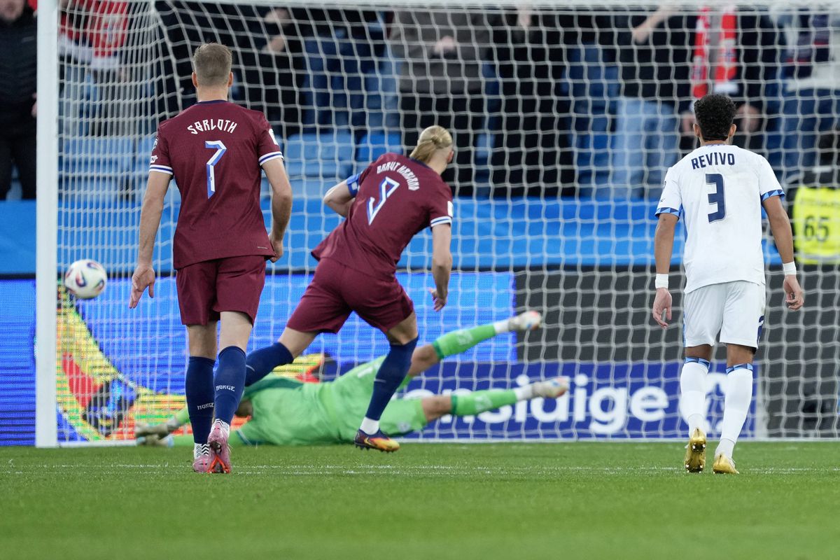 Erling Haaland a ratat două penalty-uri în Norvegia - Israel