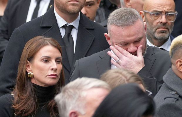 Imagini sfâșietoare la înmormântare: Wayne Rooney, în lacrimi » Multe nume mari au venit să-și ia adio