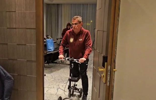 Selecționerul Austriei a venit cu bicicleta specială în conferință, apoi a numit cei mai periculoși 2 fotbaliști „tricolori”: „Rapizi și tehnici!”