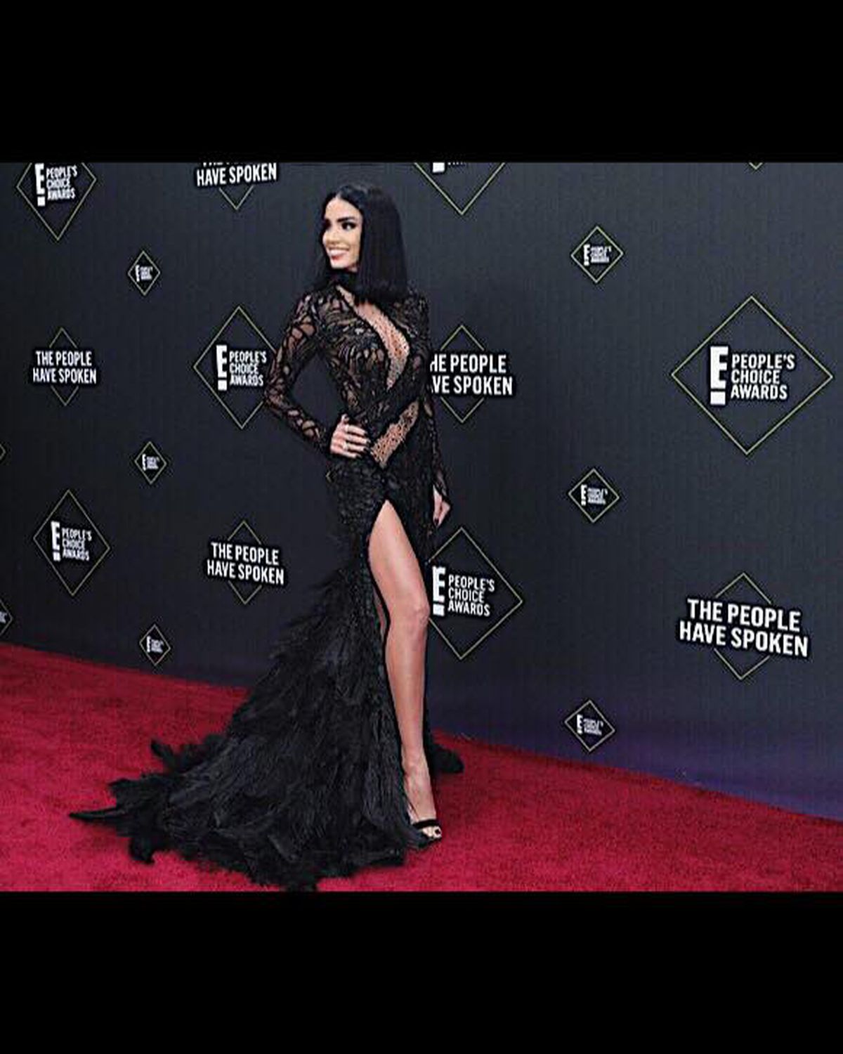 FOTO Adelina Pestrițu, selfie de peste 100.000 de like-uri cu Kim Kardashian » Românca a fost premiată la People's Choice Awards