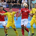 Mihai Bordeianu (al doilea din dreapta), la singurul său meci ca titular în echipa națională: România - Malta 1-0