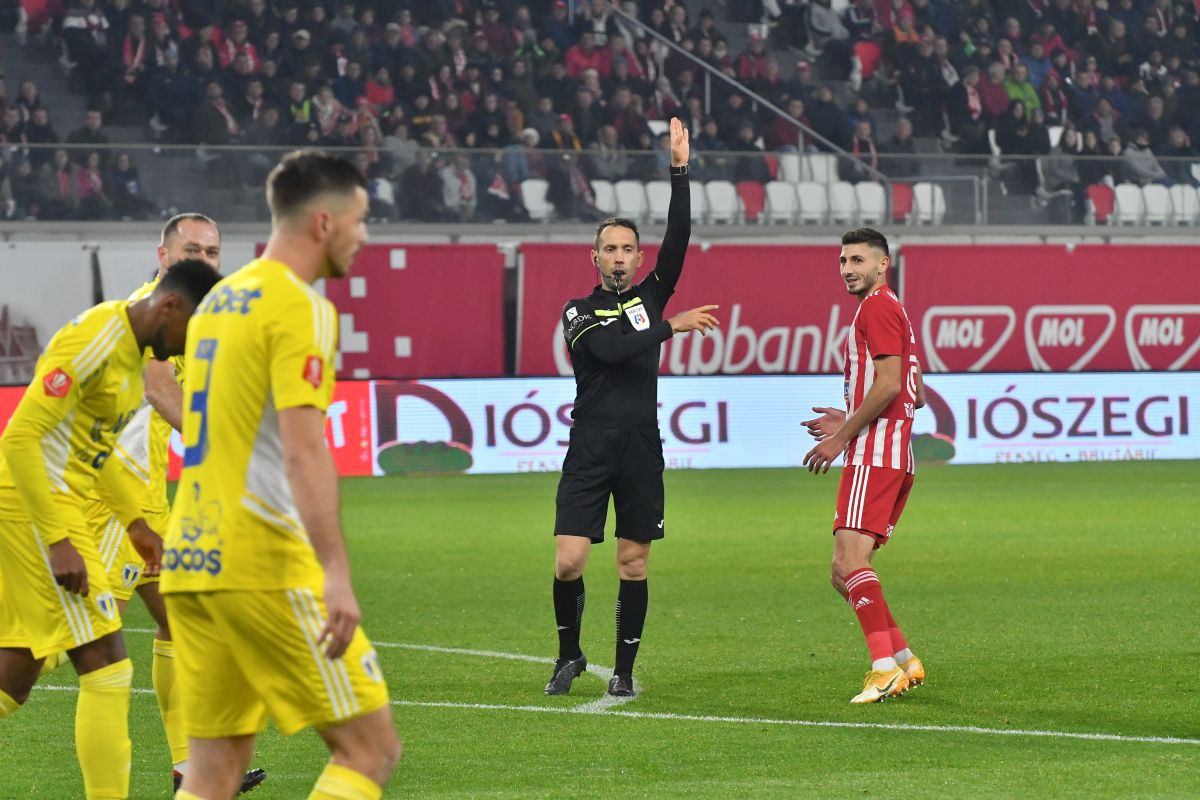 Sepsi OSK a făcut instrucție cu Petrolul, 2-0, și s-a apropiat de play-off