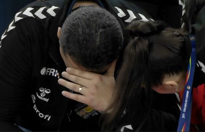 I s-a făcut rău » Florentin Pera, doborât de emoții după România - Spania