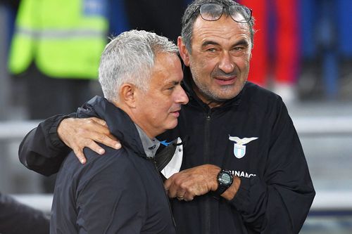 Jose Mourinho și Maurizio Sarri/ foto: Imago Images