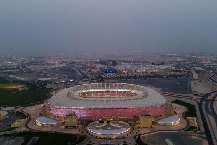 AHMAD BIN ALI STADIUM / Capacitate: 40.000 locuri Cost: 360
milioane de dolari / Campionatul Mondial de Fotbal din 2022 începe duminică, pe 20 noiembrie / foto: Guliver/Getty Images