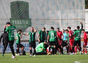 Altă tragedie la un meci de fotbal din prima divizie: un jucător de doar 28 de ani și-a pierdut viața pe teren » Paramedicii nu l-au putut salva!