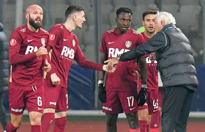 „V-am spus deja 3 nume!” » Conducerea lui CFR Cluj, prima reacție după „thriller-ul” de la Iași: „Am tremurat, e o problemă acolo” + ce se întâmplă cu Mandorlini