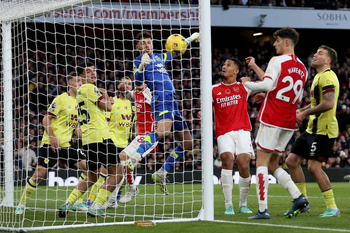 Arsenal pune presiune pe City » „Tunarii” s-au impus cu Burnley și i-au egalat pe „cetățenii” lui Guardiola