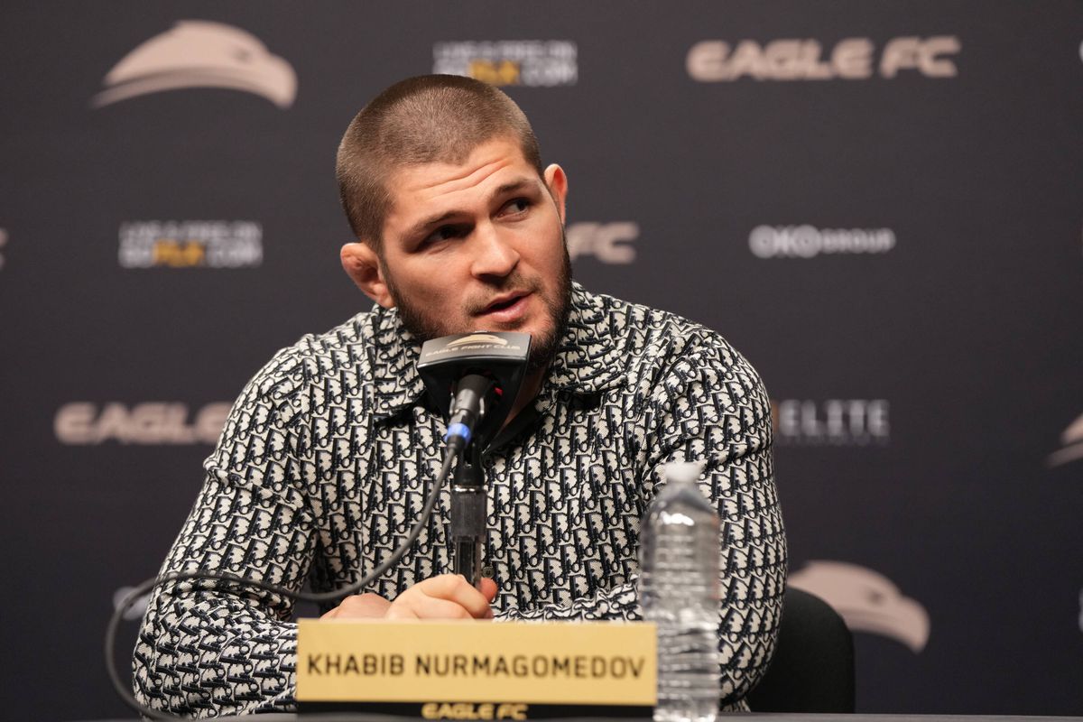 Khabib Nurmagomedov, poveste uluitoare! Ce i-a zis tatăl său după ce i s-a plâns că ursul cu care se antrena a vrut să-l muște