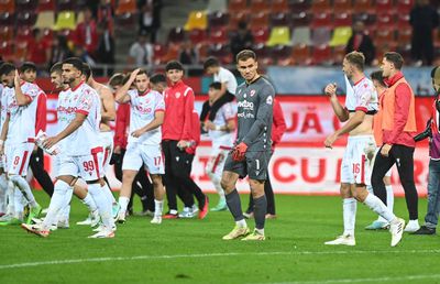 Dinamo, sub lupa unui nume legendar: „Nu poți așa”