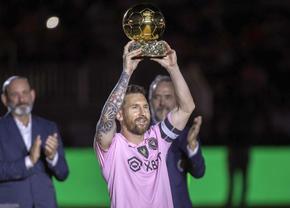 „Noapte de aur” » Lionel Messi le-a prezentat fanilor lui Inter Miami Balonul de Aur: „La anul vom lupta pentru titlu”