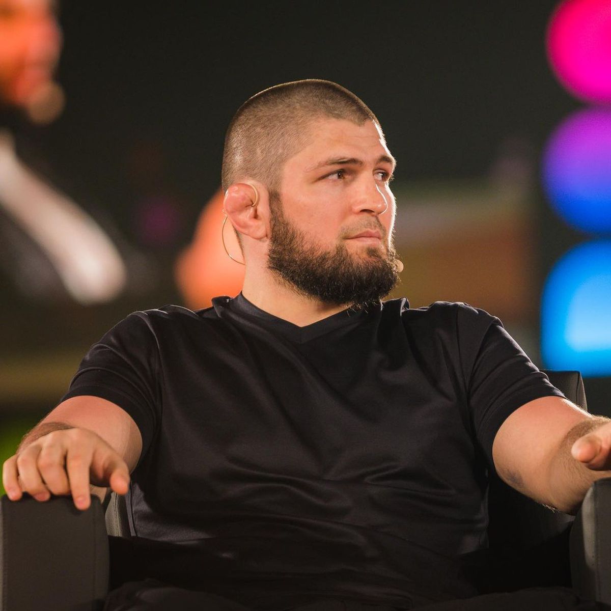 Khabib Nurmagomedov ademenit cu o ofertă uriașă: „E greu să refuzi”