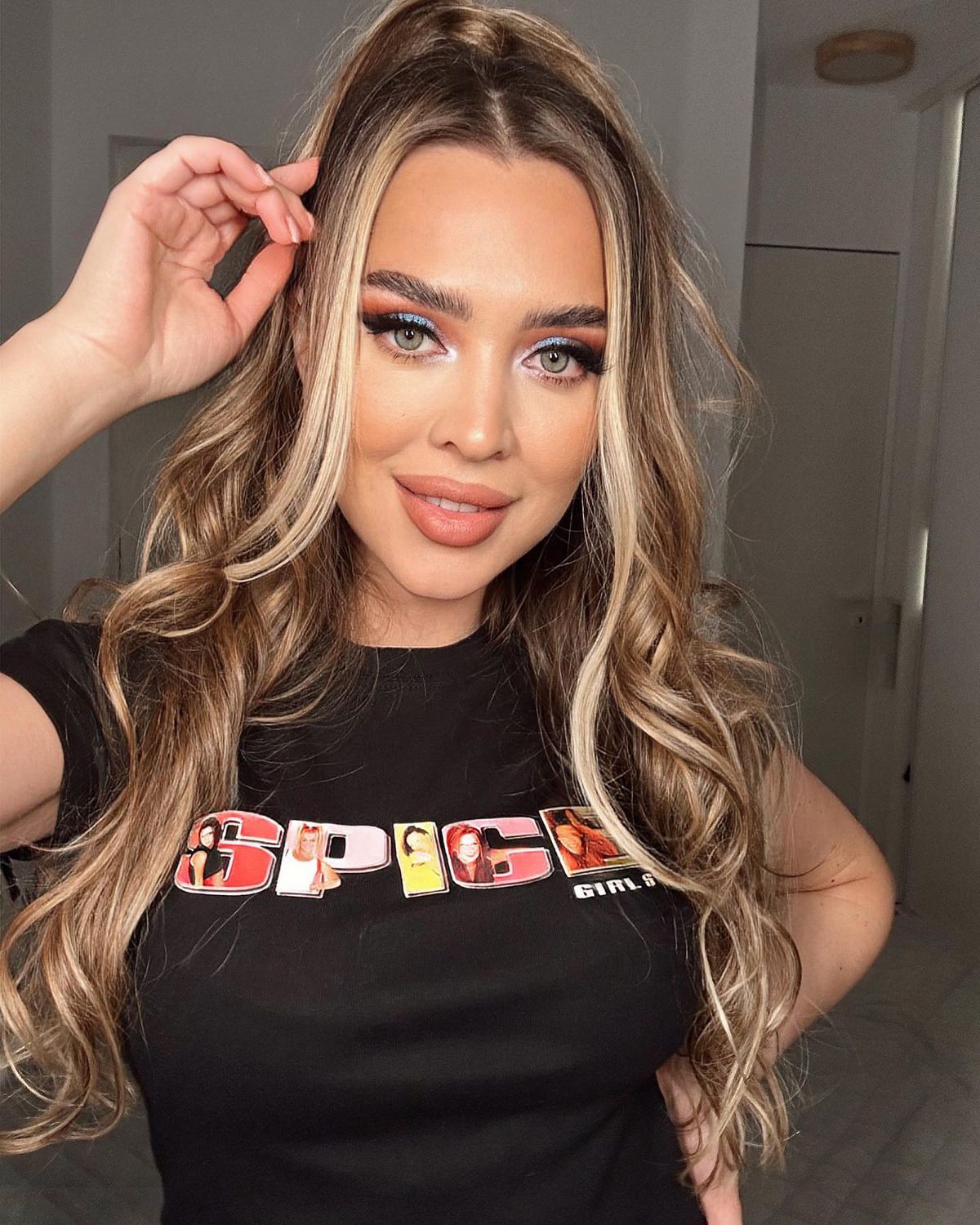 Ronna Riva, apariție incendiară la finala Cupei! Cum s-a îmbrăcat artista îndrăgostită de Rapid: „Fotbal și toate bunătățile”