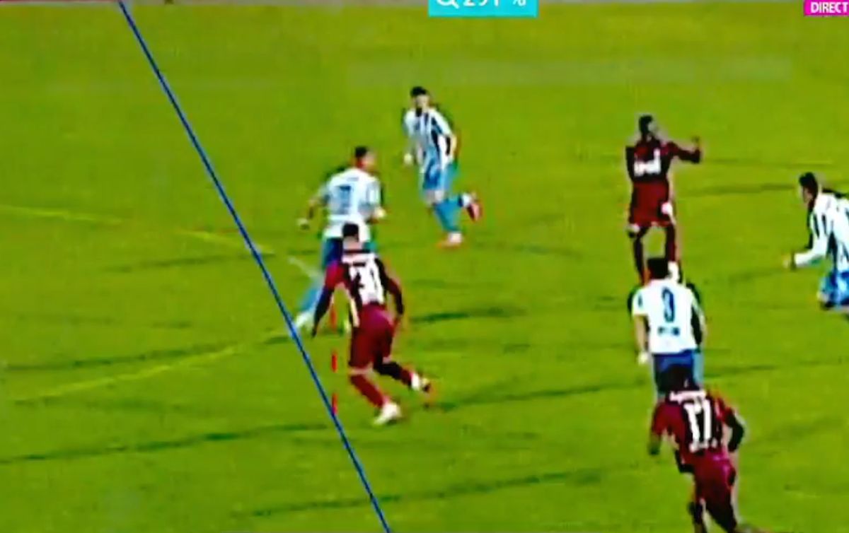 „Este o greșeală evidentă!” » Detaliul tehnic semnalat de Cristi Balaj, după faza controversată din Iași - CFR: „Nu se ia în considerare”