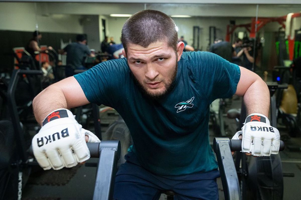 Khabib Nurmagomedov ademenit cu o ofertă uriașă: „E greu să refuzi”