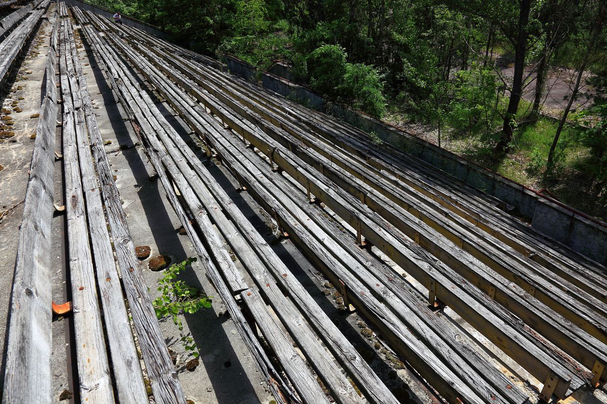 Stadionul din Pripyat, de lângă Cernobîl, arată într-un mod incredibil: ce a crescut în locul gazonului, la 38 de ani de la dezastru