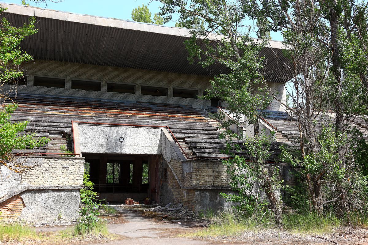 Stadionul din Pripyat, de lângă Cernobîl, arată într-un mod incredibil: ce a crescut în locul gazonului, la 38 de ani de la dezastru