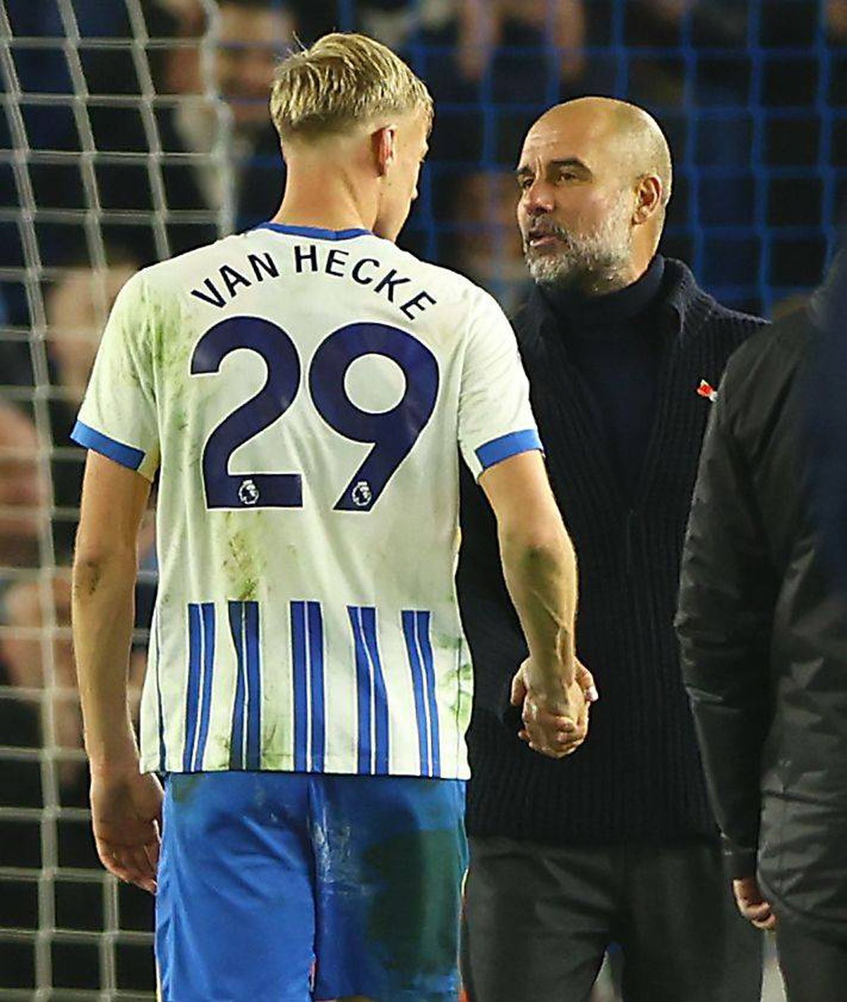 S-a aflat acum! Un cititor pe buze a redat întreaga discuție dintre Pep Guardiola și jucătorul lui Brighton după rezultatul-șoc din Premier League: „Plângi?”