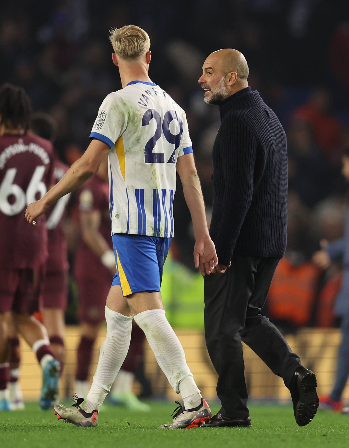 S-a aflat acum! Un cititor pe buze a redat întreaga discuție dintre Pep Guardiola și jucătorul lui Brighton după rezultatul-șoc din Premier League: „Plângi?”