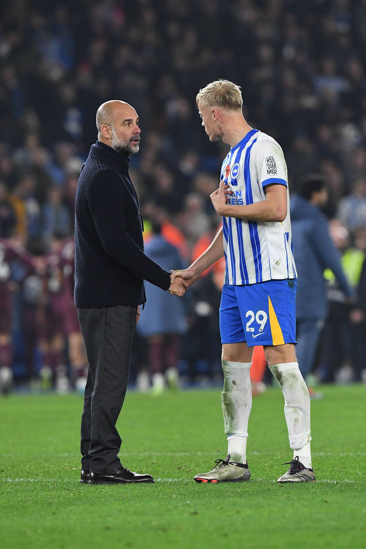 S-a aflat acum! Un cititor pe buze a redat întreaga discuție dintre Pep Guardiola și jucătorul lui Brighton după rezultatul-șoc din Premier League: „Plângi?”