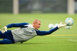 Cristi Chivu l-a descoperit pe „noul Donnarumma”! » Inter i-a și prelungit contractul portarului de 2 metri