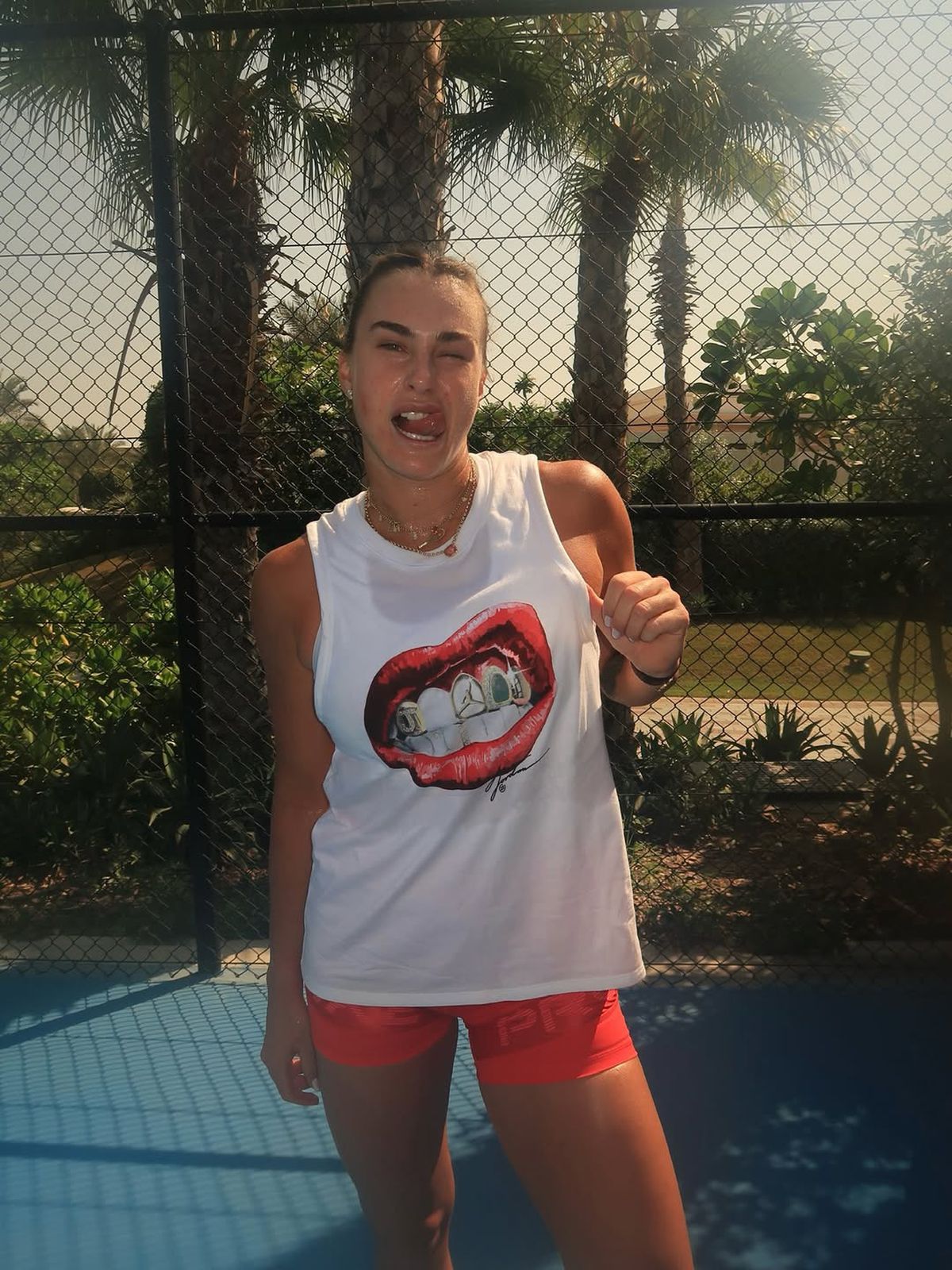 Aryna Sabalenka, liderul WTA, a șocat audiența » Ipostaze la limită, împreună cu sora mai mică