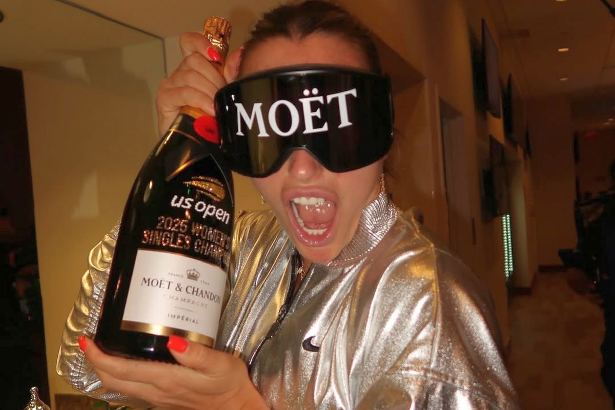 A bătut recordul Serenei Williams pentru cei mai mulți bani câștigați de o tenismenă într-un an!