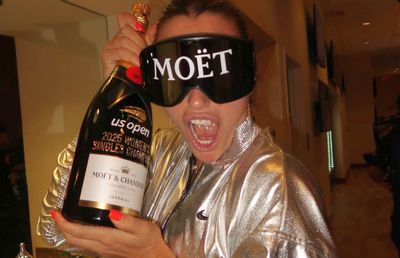 A bătut recordul Serenei Williams pentru cei mai mulți bani câștigați de o tenismenă într-un an!