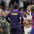 Lamine Yamal a fost inamicul public nr. 1 pe „Santiago Bernabeu” la derby-ul Real Madrid - Barcelona 2-1, în care a fost atacat și de Vinicius Jr. / Foto: Imago