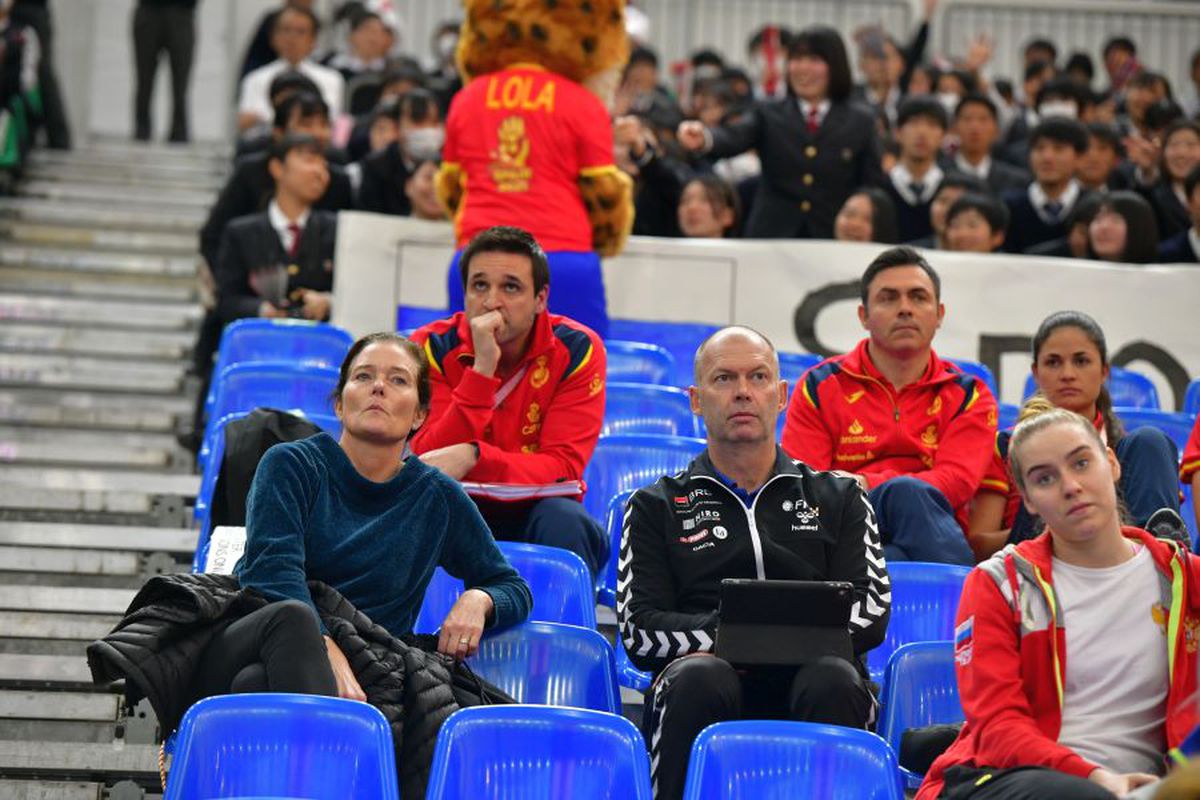 ROMÂNIA - JAPONIA // CORESPONDENȚĂ DIN JAPONIA » FOTO Tomas Ryde, relaxat alături de soţie, înainte de meciul cu Japonia!