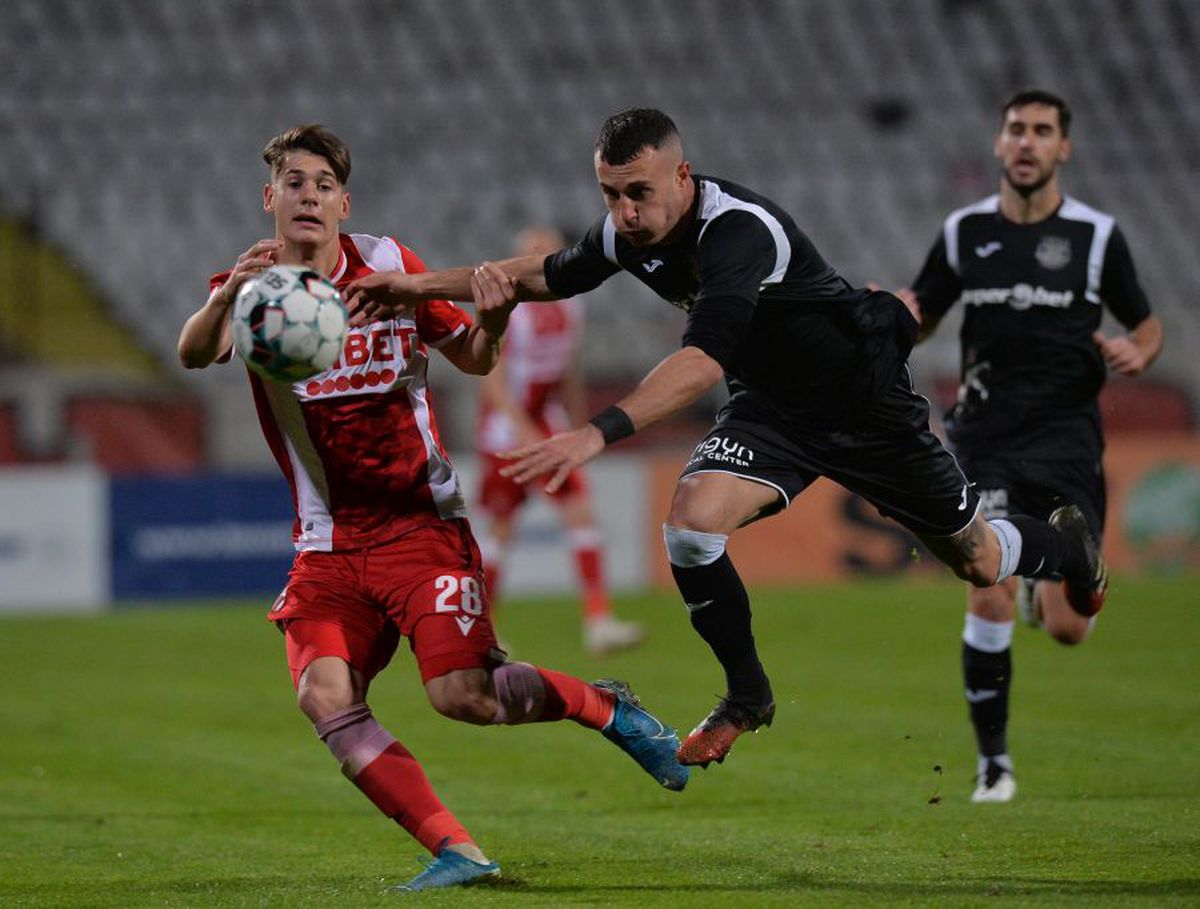 EXCLUSIV El e bomba de la Dinamo! Jucătorul pentru care Contra a insistat nu renunță la bani și poate băga clubul în faliment