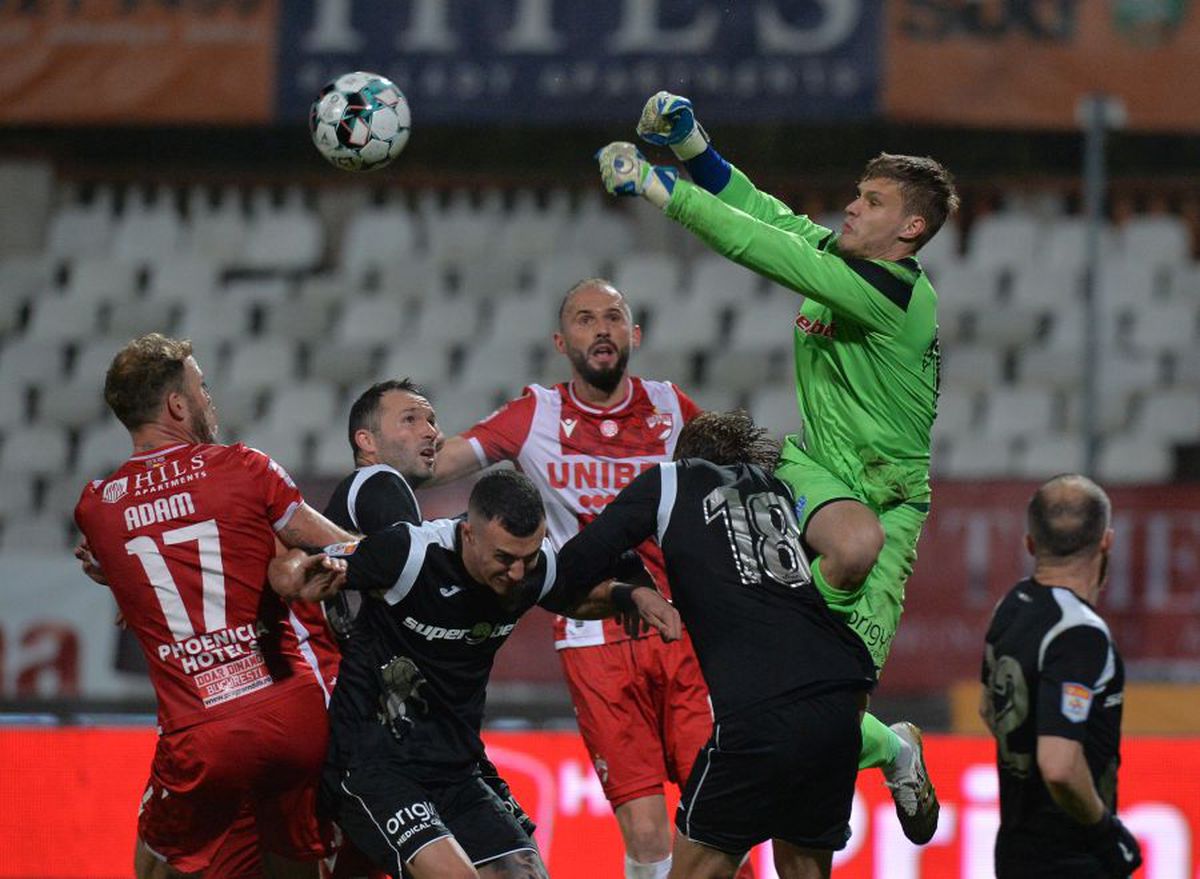 DINAMO. Mircea Rednic se ia de Cortacero și de ceilalți spanioli de la Dinamo: „Nu au nicio treabă”