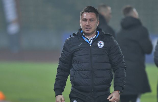 Poenaru, dezamăgit de tinerii jucători din Liga 1: „Am cunoscut doar 3 care au vrut să muncească în plus! Acum sunt la FCSB, ceilalți pe telefoane”