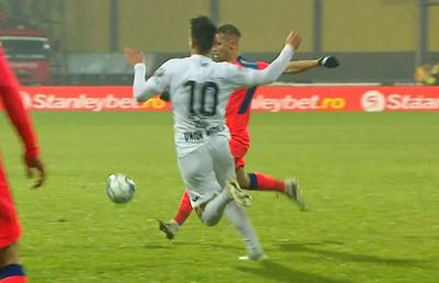 Ilie Poenaru a găsit o greșeală la golul marcat de Olaru în Gaz Metan - FCSB: „Atunci nu mai era în careu”