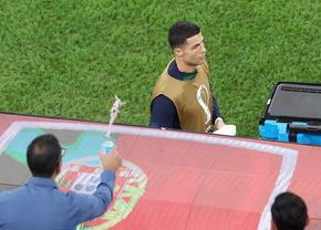 Scos din stadion, după ce l-a luat la țintă pe Cristiano Ronaldo! Incident înainte de Maroc - Portugalia