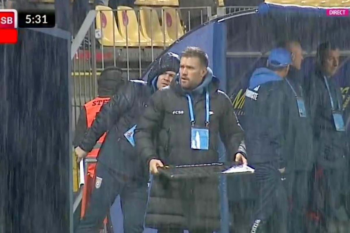 Scene penibile cu antrenorul FCSB: cum a apărut Pintilii în timpul meciului cu Chindia