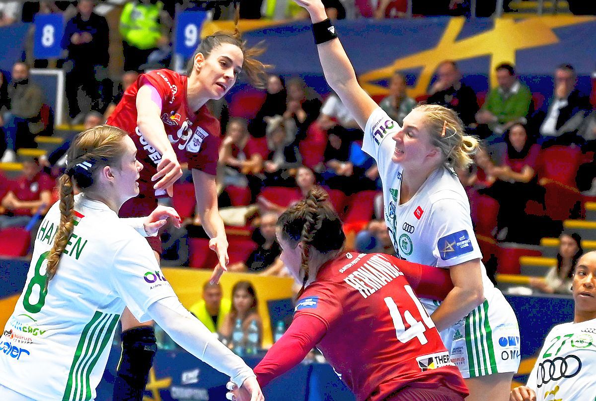 Sorina Grozav despre evoluția de senzație din Rapid - Gyor: „Diferența o face sufletul pe care-l punem”. Kapitanovic, dezlănțuită: „Ador să joc aici, știam ce trebuie să facem”