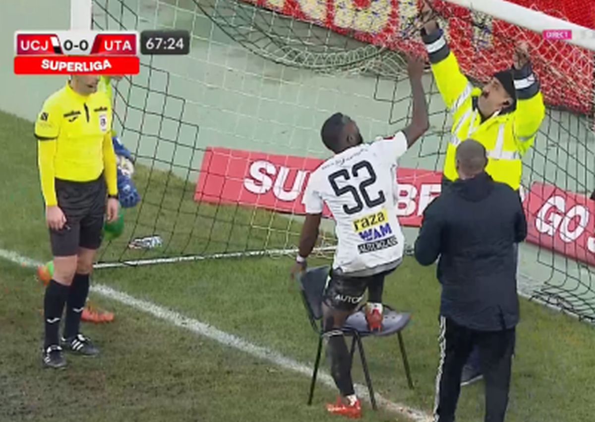 Romario Pires, plasă U Cluj - UTA. foto: capturi DigiSport