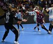 Cristi Săpunaru, dezlănțuit la „Polivalentă” » Imagini spectaculoase cu căpitanul Rapidului: ultras veritabil la duelul handbalistelor cu Gyor
