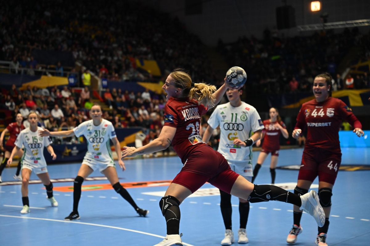 Ce victorie la București! Rapid o învinge pe Gyor, de 5 ori campioana Europei, și are avantaj la „directe”!